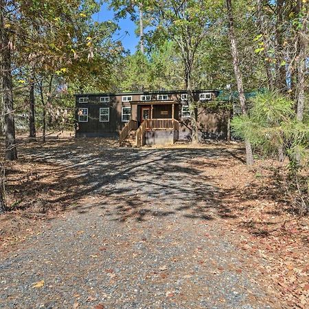 ברוקן בו Stylish Cabin By Beavers Bend Hot Tub And Fire Pit מראה חיצוני תמונה